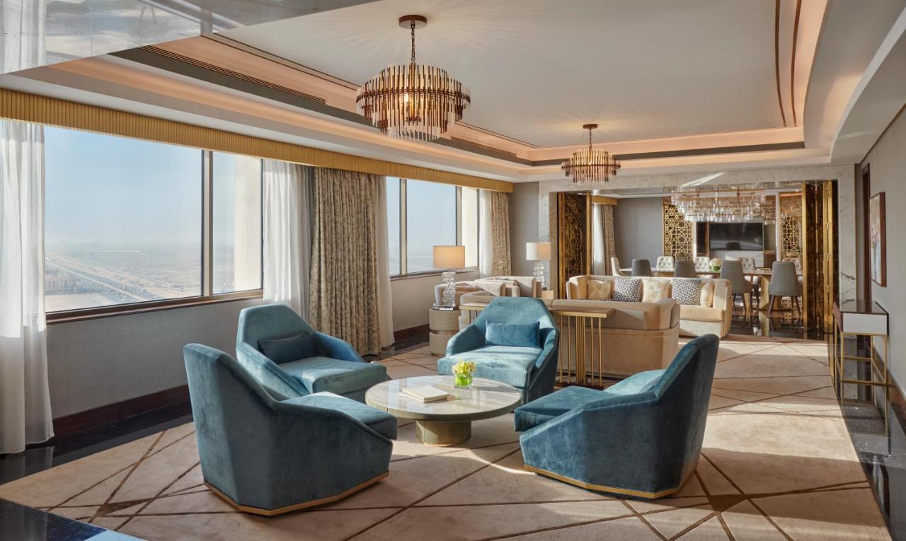 Grand Hyatt Al Khobar Hotel And Residences Dış mekan fotoğraf The Sky Lounge